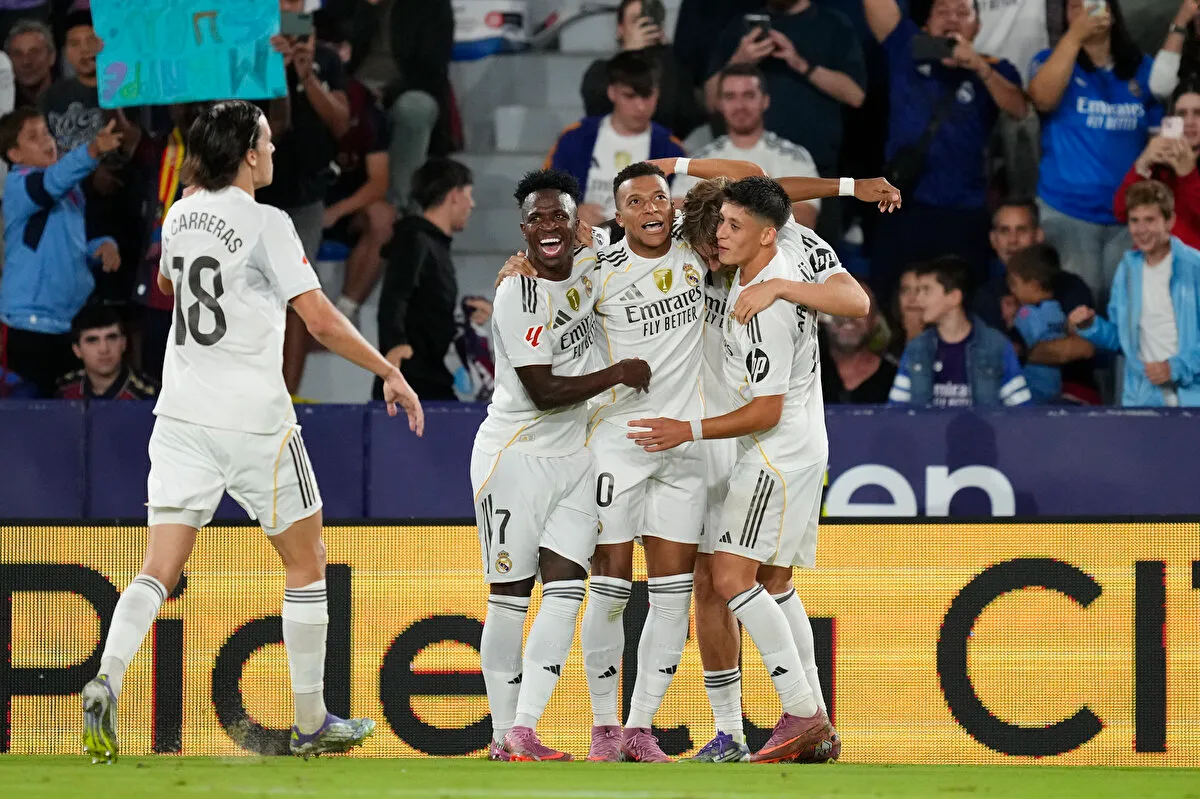 Levante vs. Real Madrid: Mbappe Double and Vinicius Magic Keep Los Blancos Perfect 2025